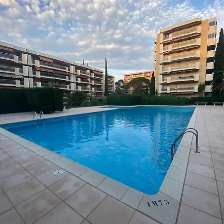 French Riviera Raphael Retreat Apartment Saint-Raphaël