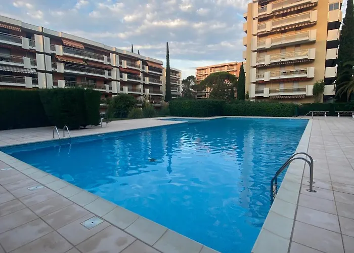 French Riviera Raphael Retreat דירה Saint-Raphaël